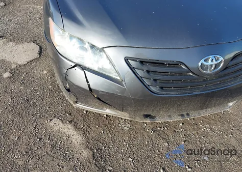 2009 Toyota Camry Le z USA, uszkodzony, nr VIN 4T1BE46K99U843979